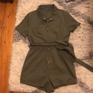 Morph romper size medium